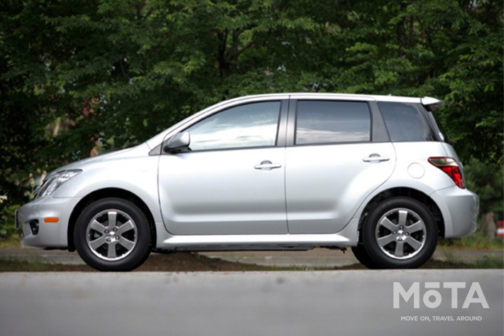 トヨタ 初代イスト