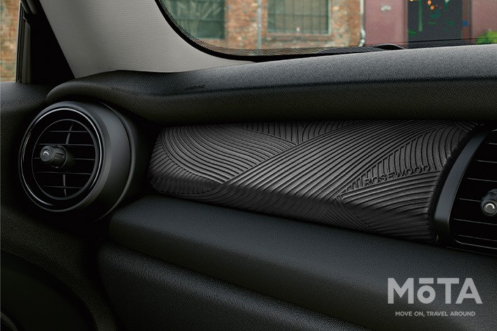 MINI 5 Door Rosewood Edition（ローズウッドエディション）