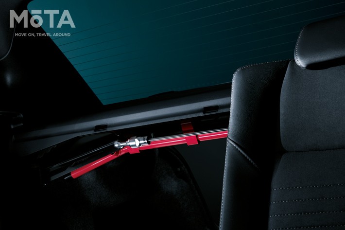 スバル WRX S4 特別仕様車「STI Sport #(シャープ)」[限定500台]　STI製フレキシブルドロースティフナーリヤ&ガードバー