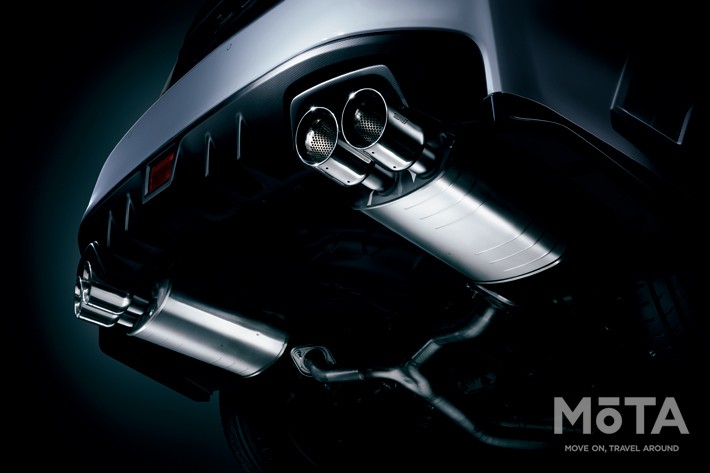 スバル WRX S4 特別仕様車「STI Sport #(シャープ)」[限定500台]　STI製低背圧パフォーマンスマフラー（STIロゴ入り）&エキゾーストパイプリヤ