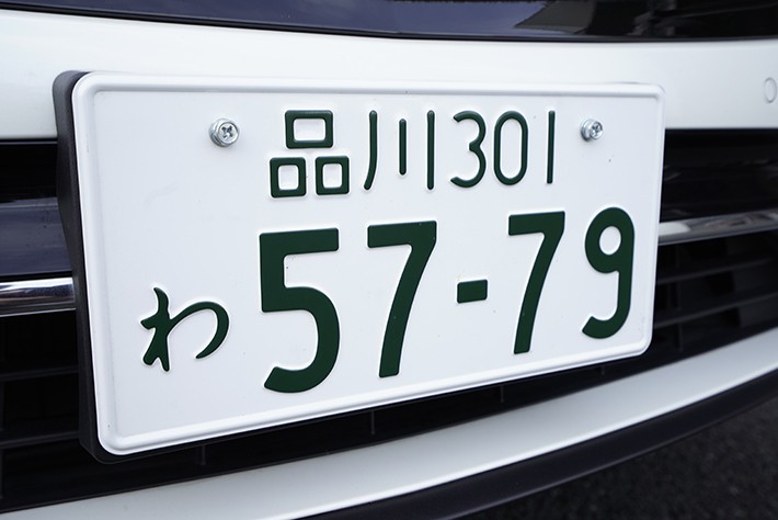 メルセデス・ベンツ EQC 400 4MATIC ダイヤモンドホワイト