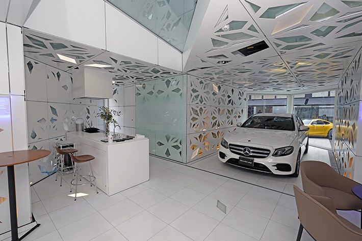 メルセデス・ベンツ EQC 400 4MATIC ダイヤモンドホワイト