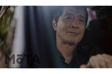 やっちゃえNISSAN TVCM[2015年放映「自動ブレーキ標準化矢沢篇」]より