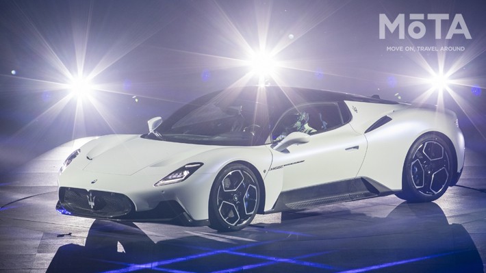 マセラティ MC20