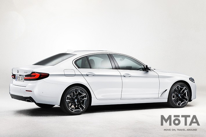 BMW 新型540iセダン