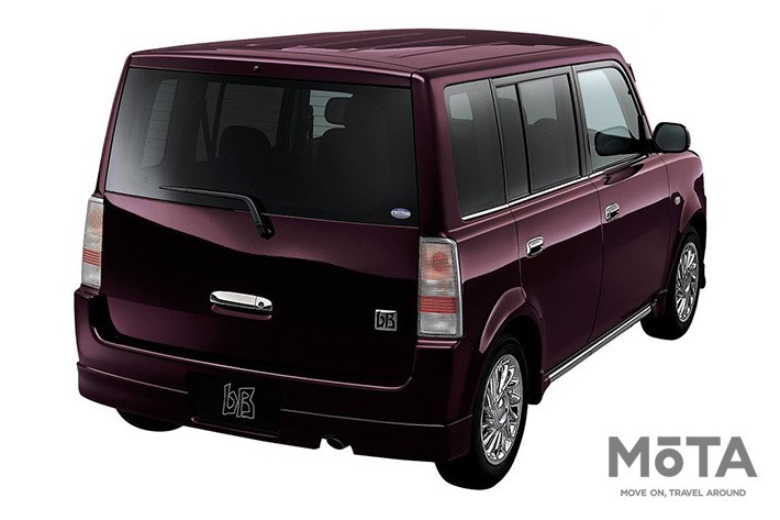 ■全長×全幅×全高:3945mm×1690mm×1640mm ■エンジン:直列4気筒 1496cc ガソリン ■最高出力:110PS/6000rpm ■最大トルク:14.6kg・m/4200rpm ■トランスミッション:4速AT ■駆動方式:FF ■販売期間:2000年~2005年 ※スペックは、2000年式 1.5 Z