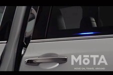 ホンダ 新型オデッセイ 「ジェスチャーコントロール・パワースライドドア」動作シーン[ホンダ公式ティザーサイトより]