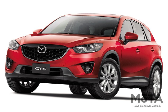 2012年にデビューした初代CX-5から採用している魂動デザイン。その後MAZDA2やMAZDA6に至るまで、全モデルで共通のデザイン言語を踏襲し、ひと目でマツダ車とわかるまでに