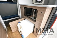 Amelia Light（アメリア ライト）／AtoZ