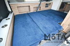 Amelia Light（アメリア ライト）／AtoZ