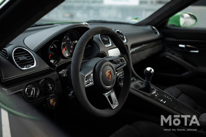 ポルシェ 718 ケイマン GTS 4.0