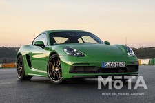 718 ケイマンGTS 4.0は4リッター6気筒水平対向エンジンを搭載し、最高出力は294kW（400PS）を発生する。0-100km/h加速は4.5秒、最高速度は293km/hと発表されており、6速マニュアルトランスミッションのみの設定となる。