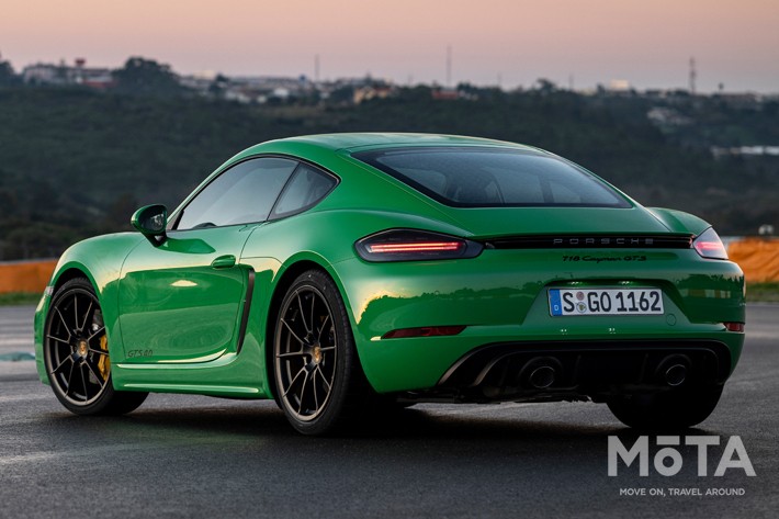 ポルシェ 718 ケイマン GTS 4.0