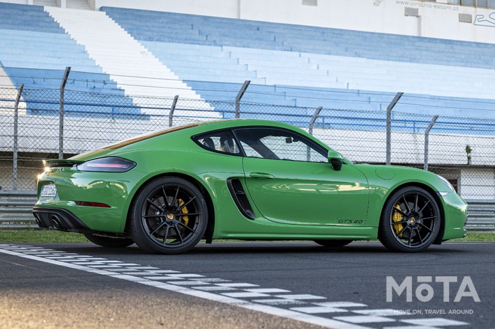 ポルシェ 718 ケイマン GTS 4.0