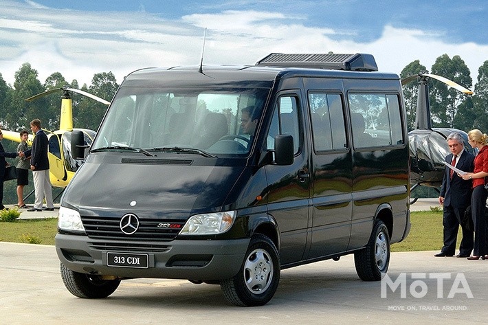 メルセデス・ベンツ　スプリンター