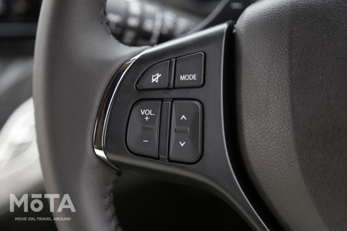 スズキ バレーノ XT(1リッターターボ)[2016年発売／マルチ・スズキ・インディア社(インド) マネサール工場]製