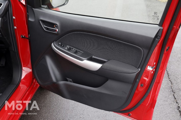 スズキ バレーノ XT(1リッターターボ)[2016年発売／マルチ・スズキ・インディア社(インド) マネサール工場]製