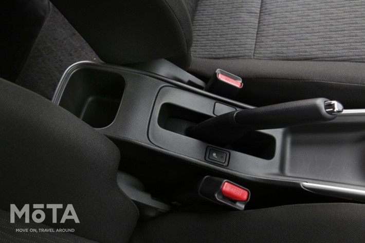 スズキ バレーノ XG(1.2リッター4気筒エンジン)[2016年発売／マルチ・スズキ・インディア社(インド) マネサール工場]製