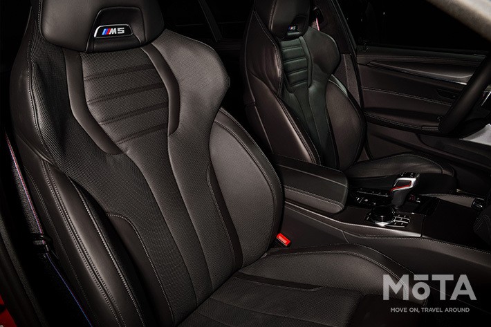 BMW 新型M5 Competition