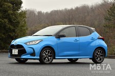 新型ヤリスはコンパクトカー向けのTNGA（Toyota New Global Architecture）プラットフォーム GA-Bを初採用し、軽量かつ高剛性、低重心なボディを実現。  ボディサイズは、全長が3940mm、全幅は1695mm、全高は1500mmに収まる。全長は4m以下で最小回転半径も4.8～5.1mなので小回り性能も良好だ。全高は1550mm以下だから、立体駐車場を利用しやすい。