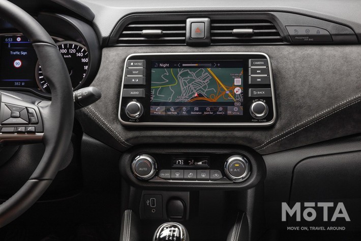 日産 マイクラ（北米仕様車）