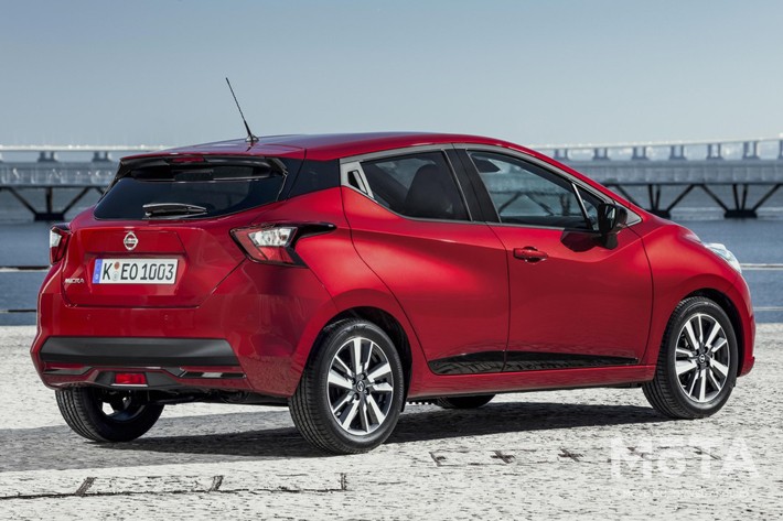 日産 マイクラ（北米仕様車）