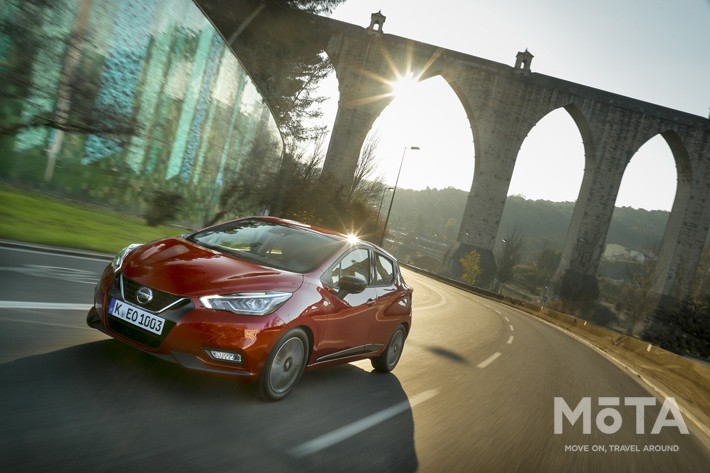 日産 マイクラ（北米仕様車）