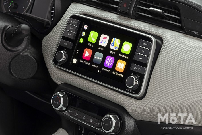 日産 マイクラ（北米仕様車）