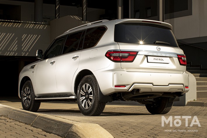 日産 パトロール(「日産 サファリ」後継モデル）
