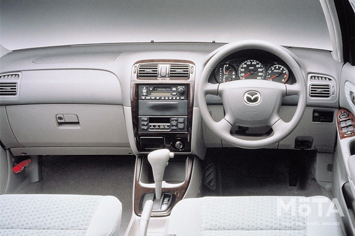 マツダ 7代目カペラ セダン