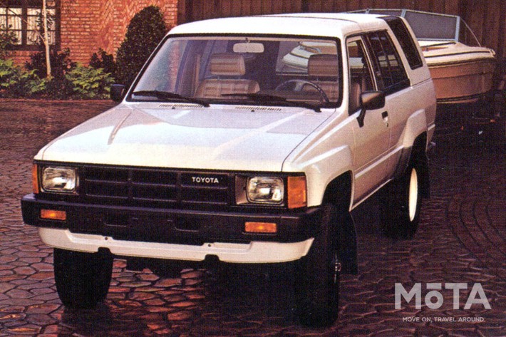 トヨタ 初代「ハイラックスサーフ」(写真は北米仕様「4 Runner」)