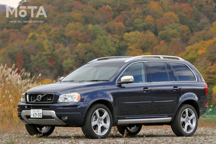 ボルボ 初代XC90（写真は2013年モデル「XC90 3.2 AWD R-DESIGN パッケージ」）