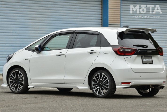 無限 HONDA FIT GR系 テールゲートウイングスポイラー ブラック