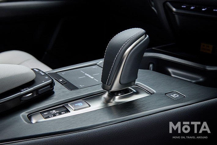 レクサス 新型UX300e