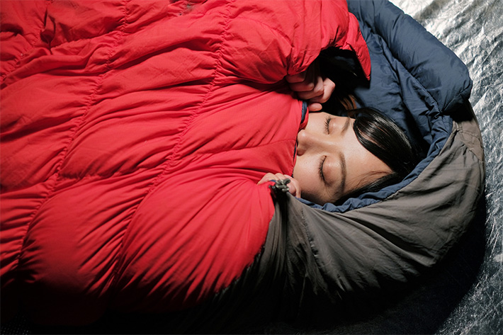 寝袋（シュラフ）はキャンプや車中泊の基本グッズ！ 初心者が迷わない選び方とおすすめアイテム5選|コラム【MOTA】