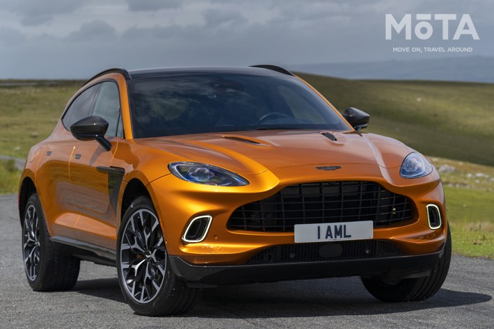 アストンマーティン DBX