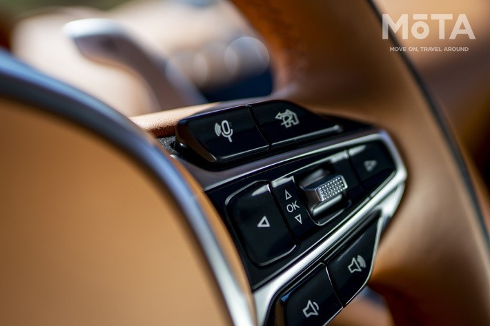 アストンマーティン DBX