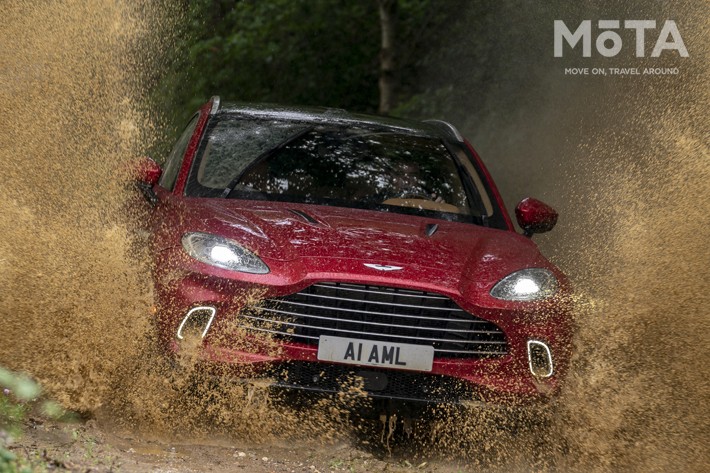 アストンマーティン DBX