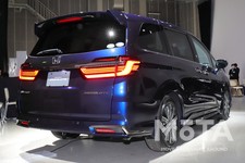 ホンダ 新型オデッセイ「ODYSSEY ホンダアクセス 純正用品装着車」[ボディカラー：オブシダンブルー・パール／2020年11月マイナーチェンジモデル]