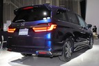 ホンダ 新型オデッセイ「ODYSSEY ホンダアクセス 純正用品装着車」[ボディカラー：オブシダンブルー・パール／2020年11月マイナーチェンジモデル]