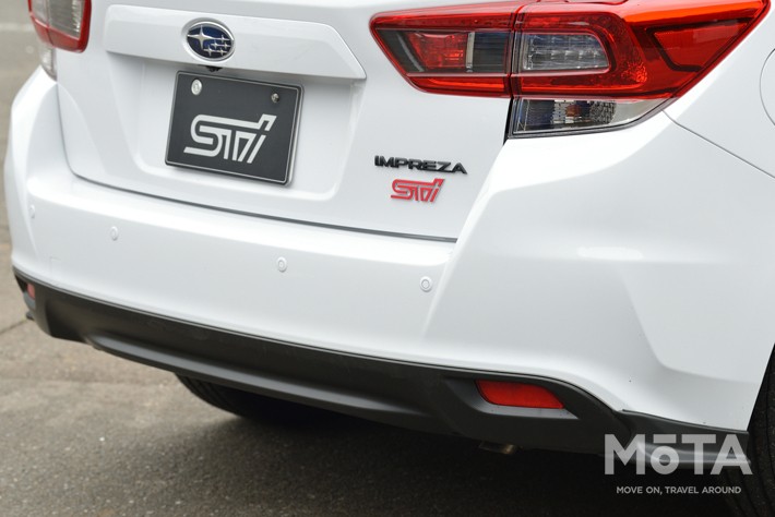 スバル インプレッサSTIスポーツ