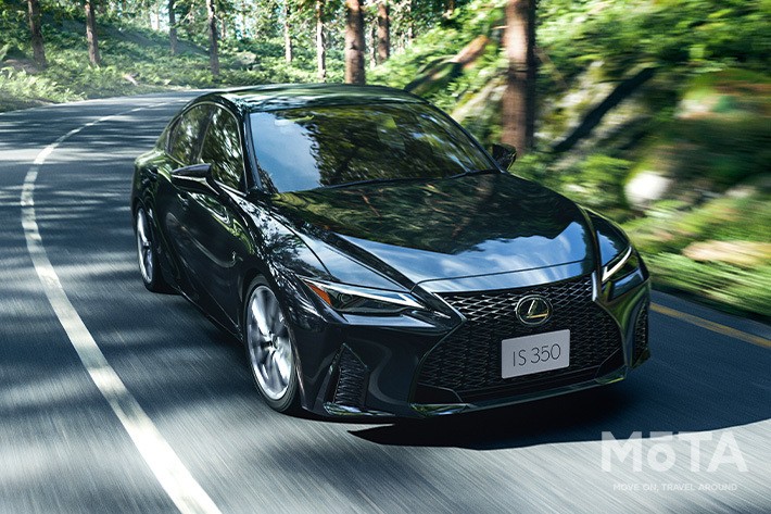 レクサス 新型IS300h“version L”