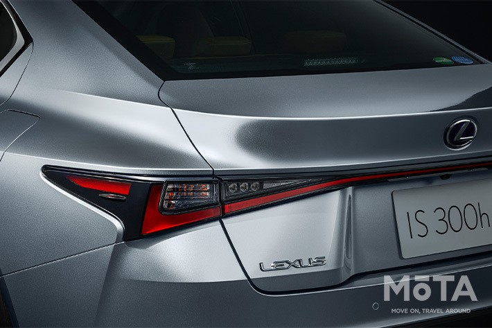 レクサス 新型IS300h“version L”