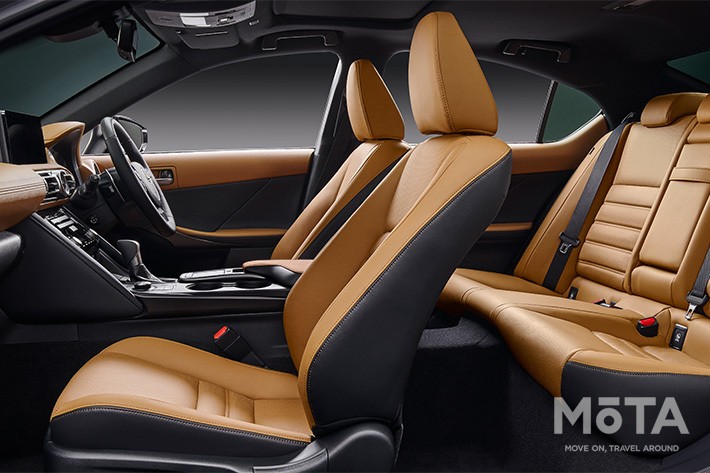 レクサス 新型IS300h“version L”