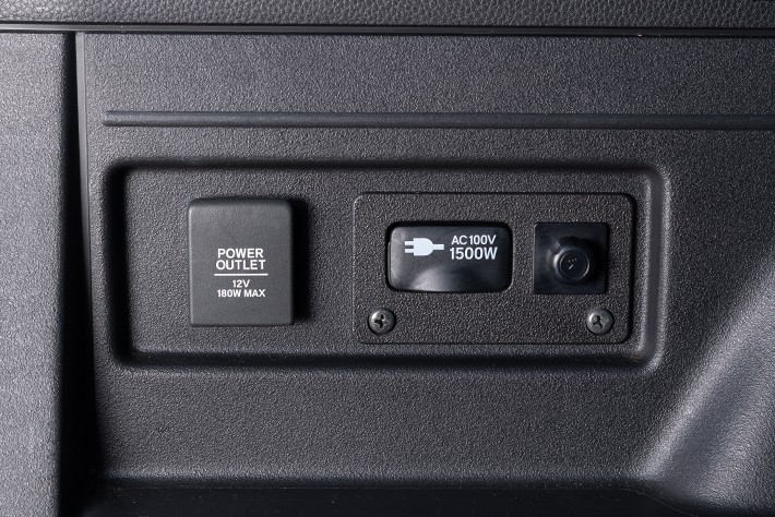 キャンプやワーケーションに大活躍 ホンダアクセスの純正アクセサリーでn Van フリード を楽しもう Pr 2 3 特別企画 Mota