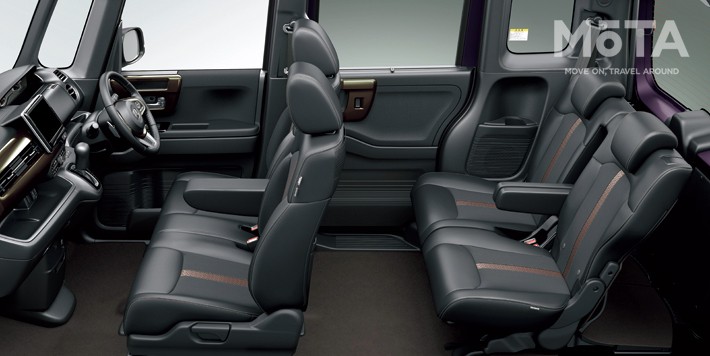 ホンダ N-BOX(2017年8月・2代目デビュー時)「N-BOX Custom G・L ターボ Honda SENSING」インテリア