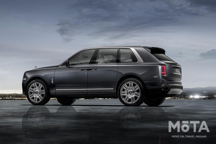 ロールスロイス カリナン