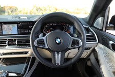 BMW X7 M50i
