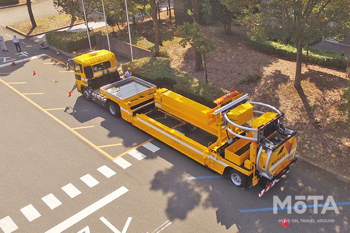 ▲作業前(全長15.9m)保護ビームも後方の緩衝装置もコンパクトに収納