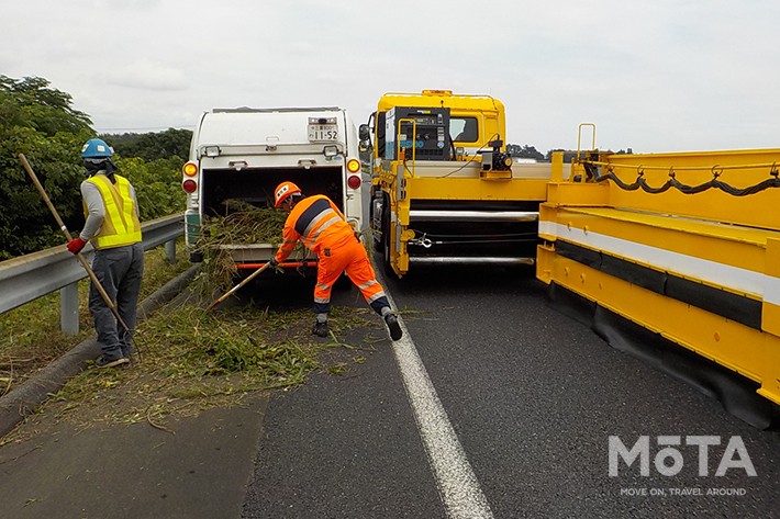 大型移動式防護車両 ハイウェイ・トランスフォーマー